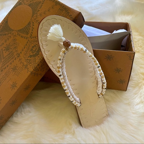 NWT ~  Free People Menorca Thong Sandal - Picture 3 of 11